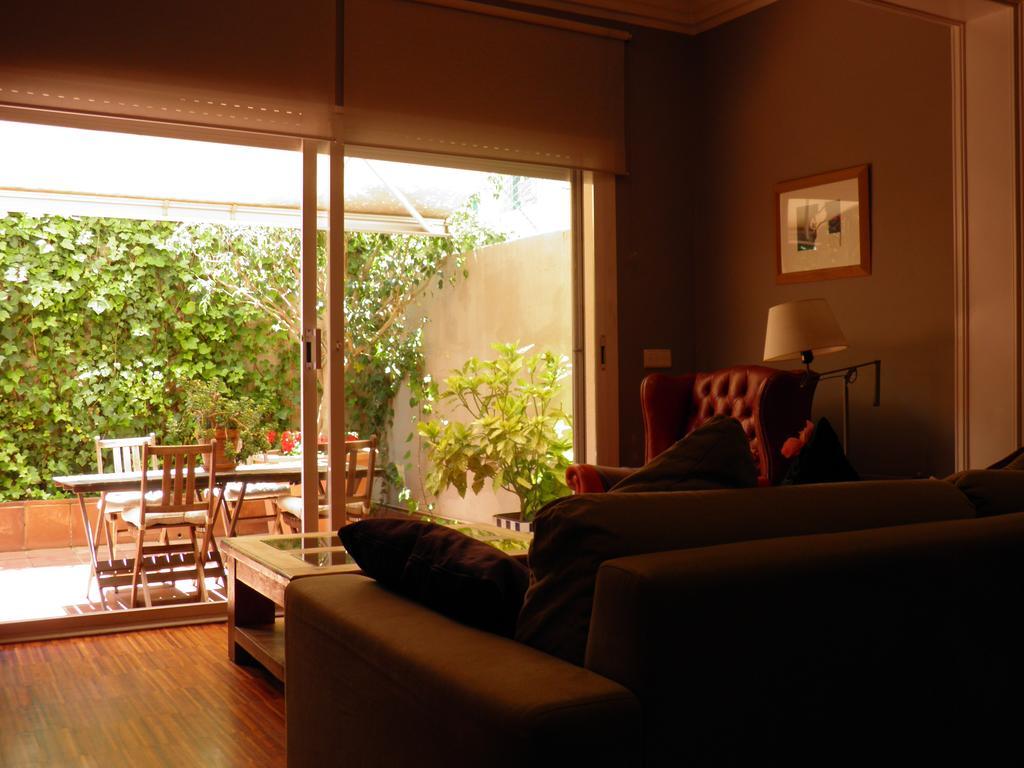Suitur Courtyard Apartment Barcelona Exterior photo