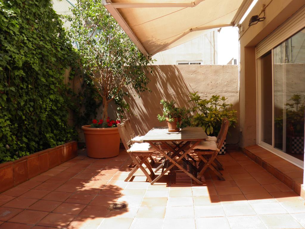 Suitur Courtyard Apartment Barcelona Exterior photo